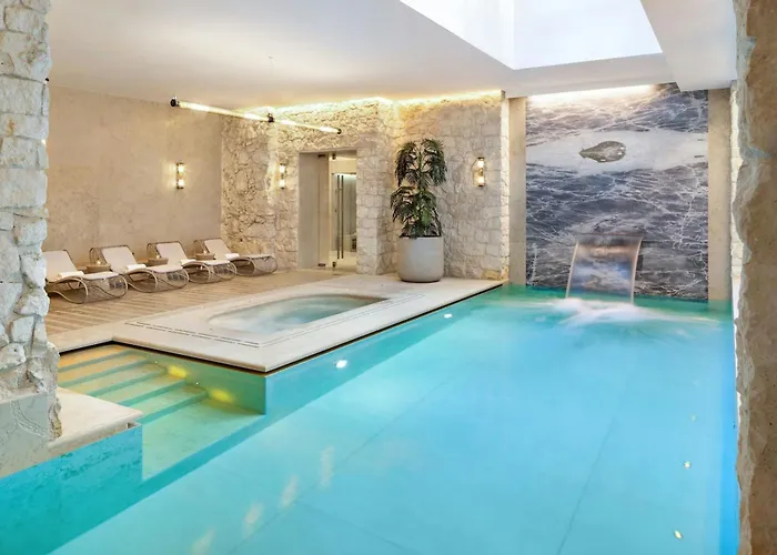 H15 Palace, A Luxury Collection Hotel, 5*