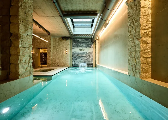 H15 Palace, A Luxury Collection Hotel,