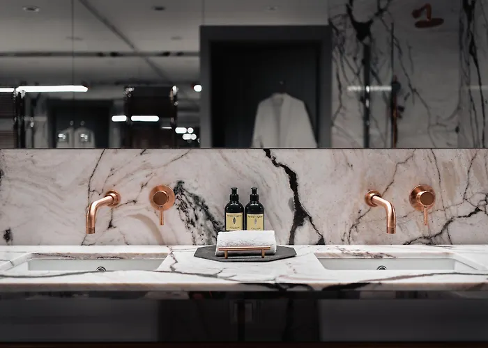 H15 Palace, A Luxury Collection Hotel,