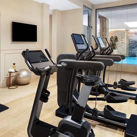 H15 Palace, A Luxury Collection Hotel, מלון 5*