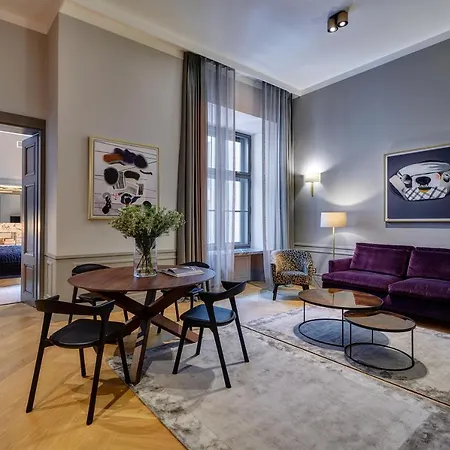 Hotel H15 Luxury Palace - Destigo 5*