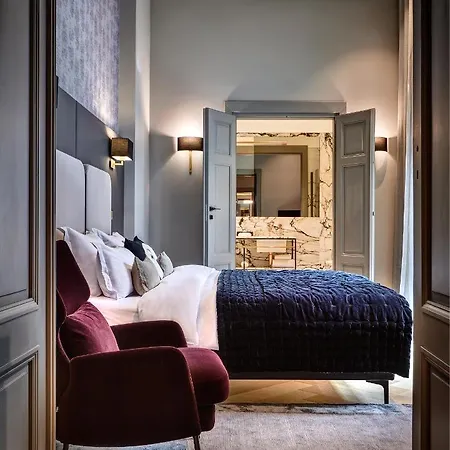 Hotell H15 Luxury Palace - Destigo