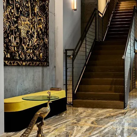 H15 Luxury Palace - Destigo
