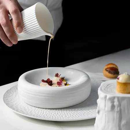 H15 Palace, A Luxury Collection Hotel,