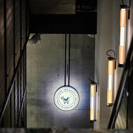 H15 Luxury Palace - Destigo 호텔